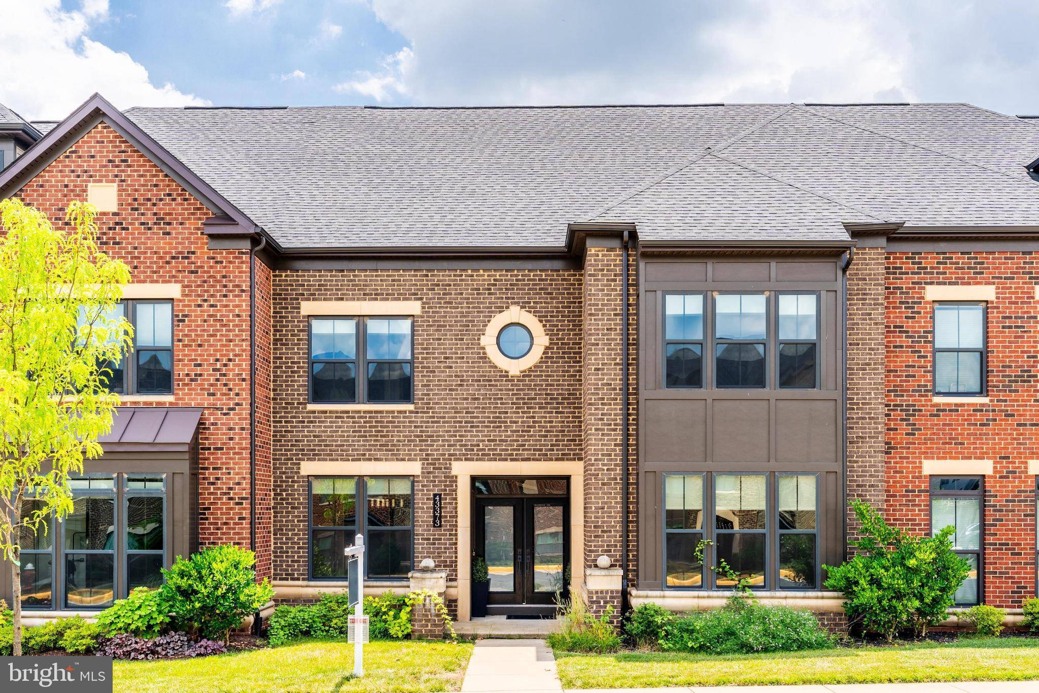 Ashburn, VA 20148,43373 DEWEY SQ