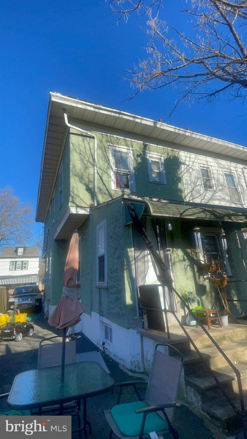 Trenton, NJ 08618,119 WAYNE AVE
