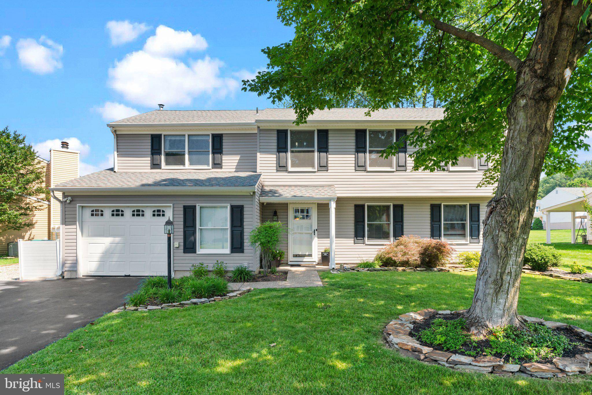 249 BERNICK DR, Langhorne, PA 19047