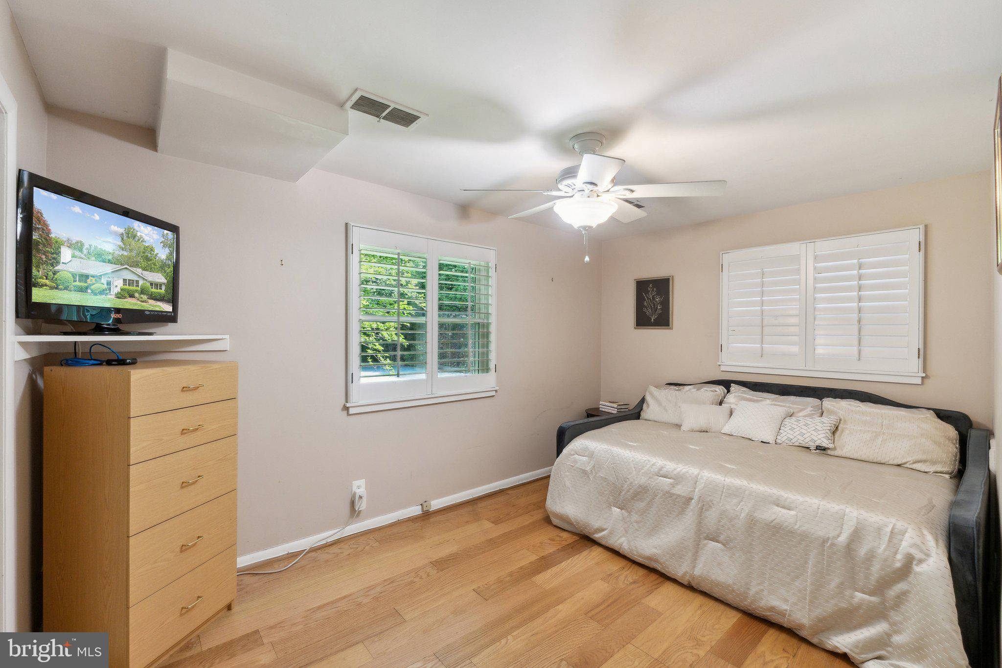 Kensington, MD 20895,3303 SAUL RD