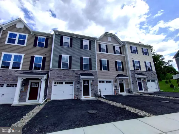 Downingtown, PA 19335,124 GLORY MAPLE LANE LN