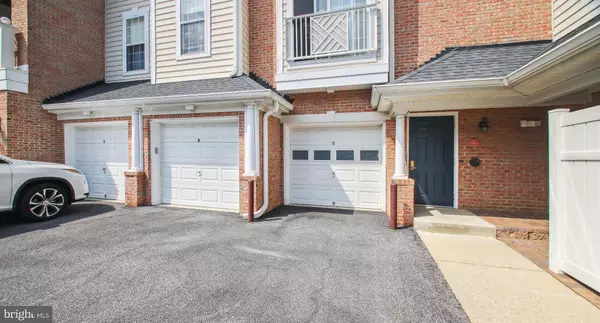 Edgewater, MD 21037,421 HAMLET CLUB DR #307