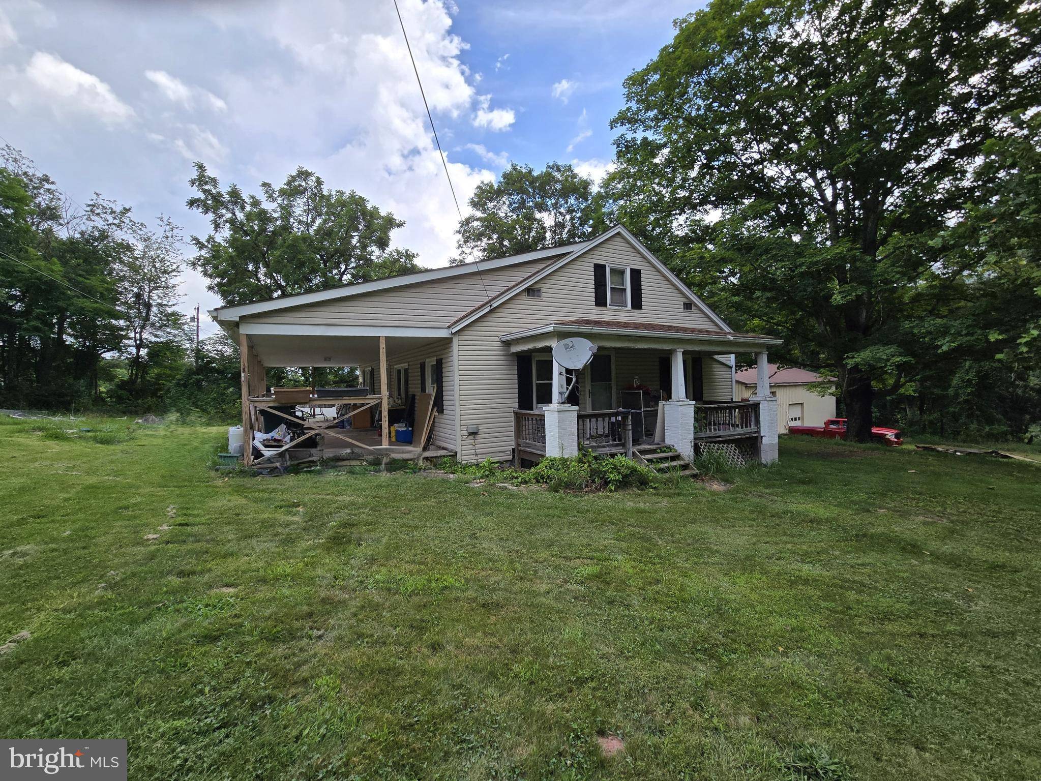 Wardensville, WV 26851,310 RAINBOW RD