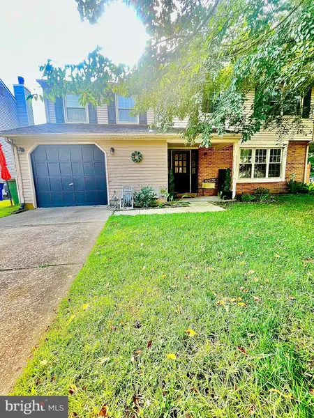 33 LAKESIDE DR, Marlton, NJ 08053
