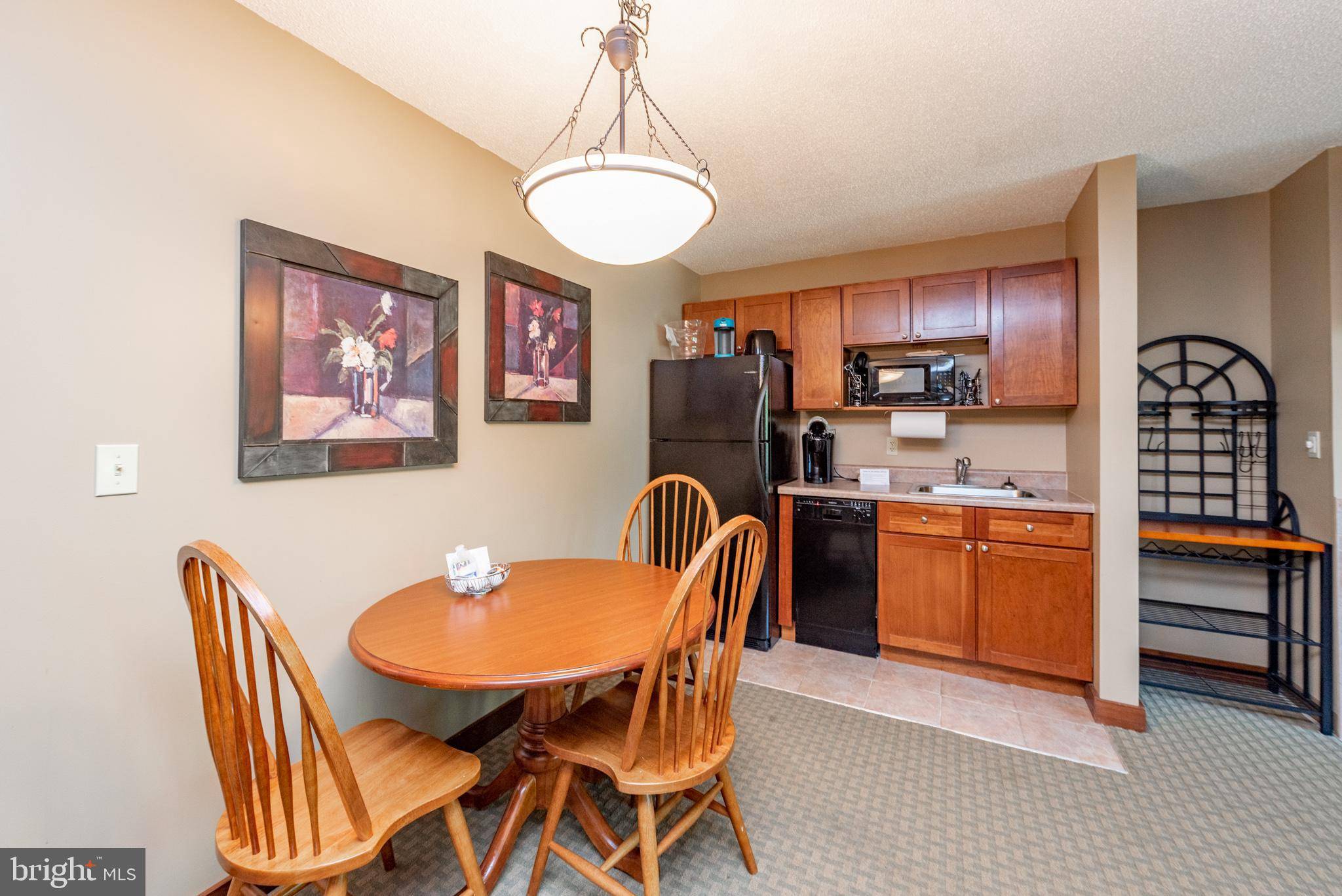 Oakland, MD 21550,565 GLENDALE RD #106 B