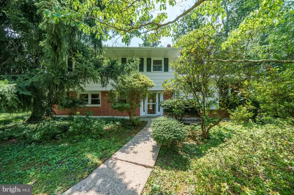 905 BAYLOR DR, Newark, DE 19711