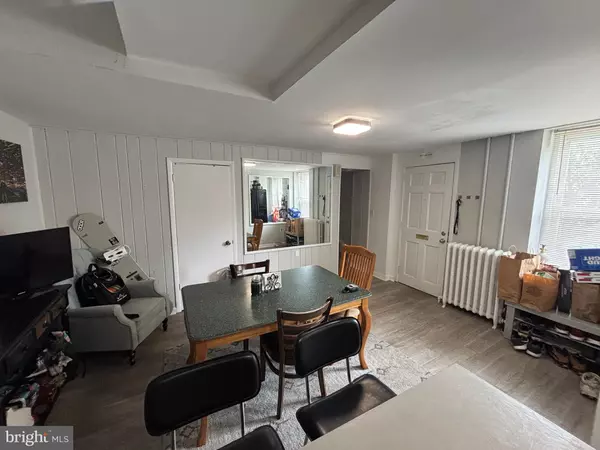 Philadelphia, PA 19127,112 GRAPE ST