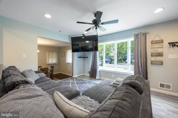 Hamilton, NJ 08610,6 SOLOFF DR