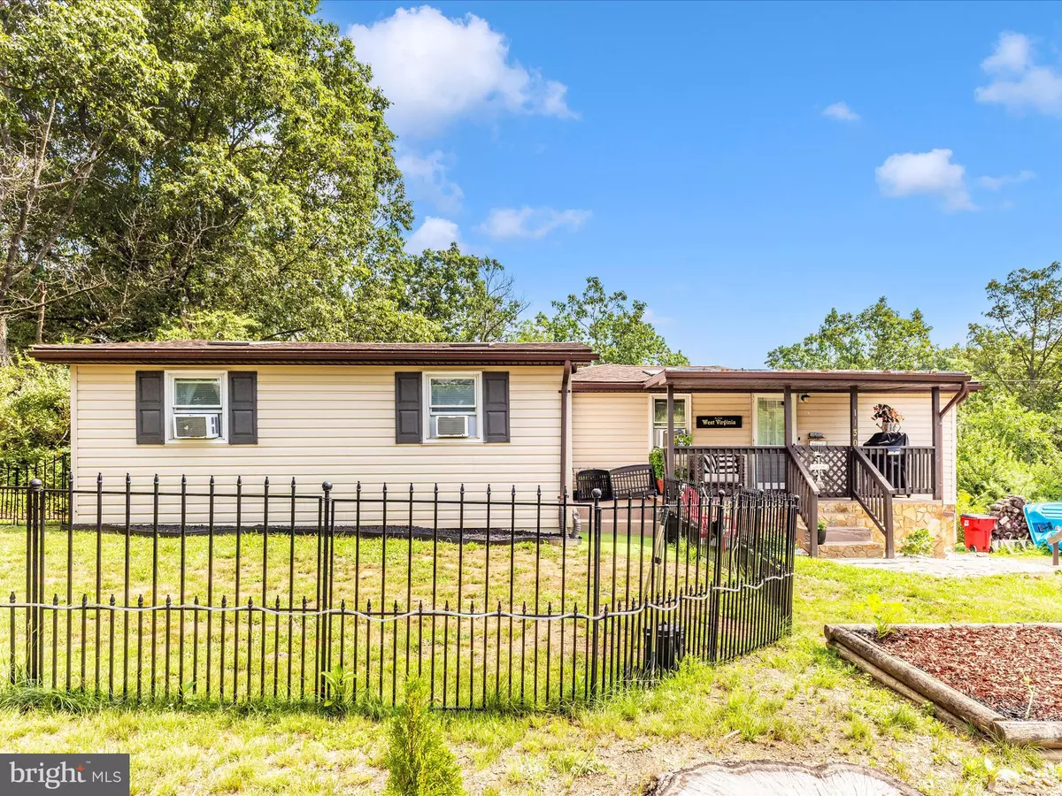 Bunker Hill, WV 25413,1130 THREE RUN RD
