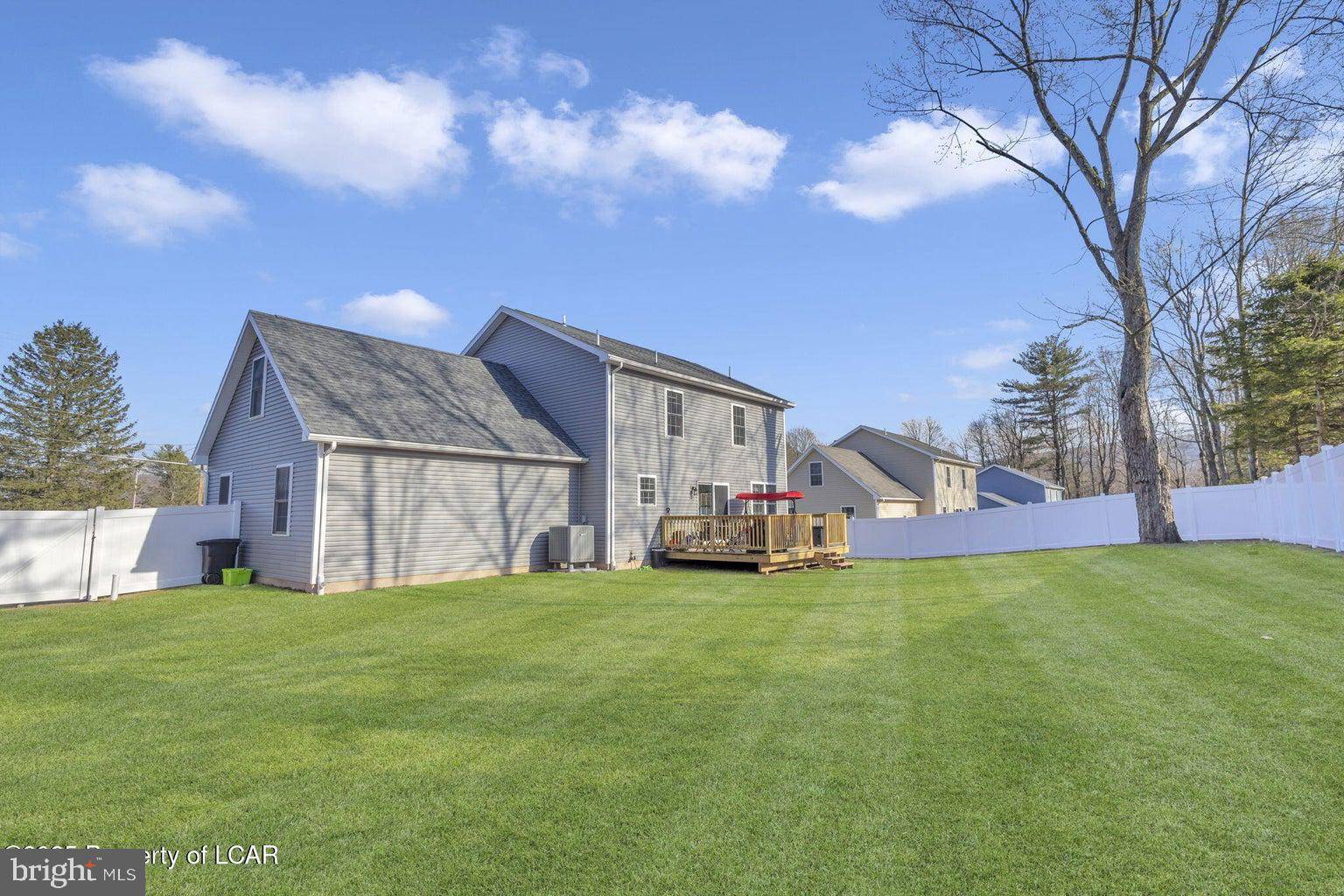 Tamaqua, PA 18252,42 RIDGE ST