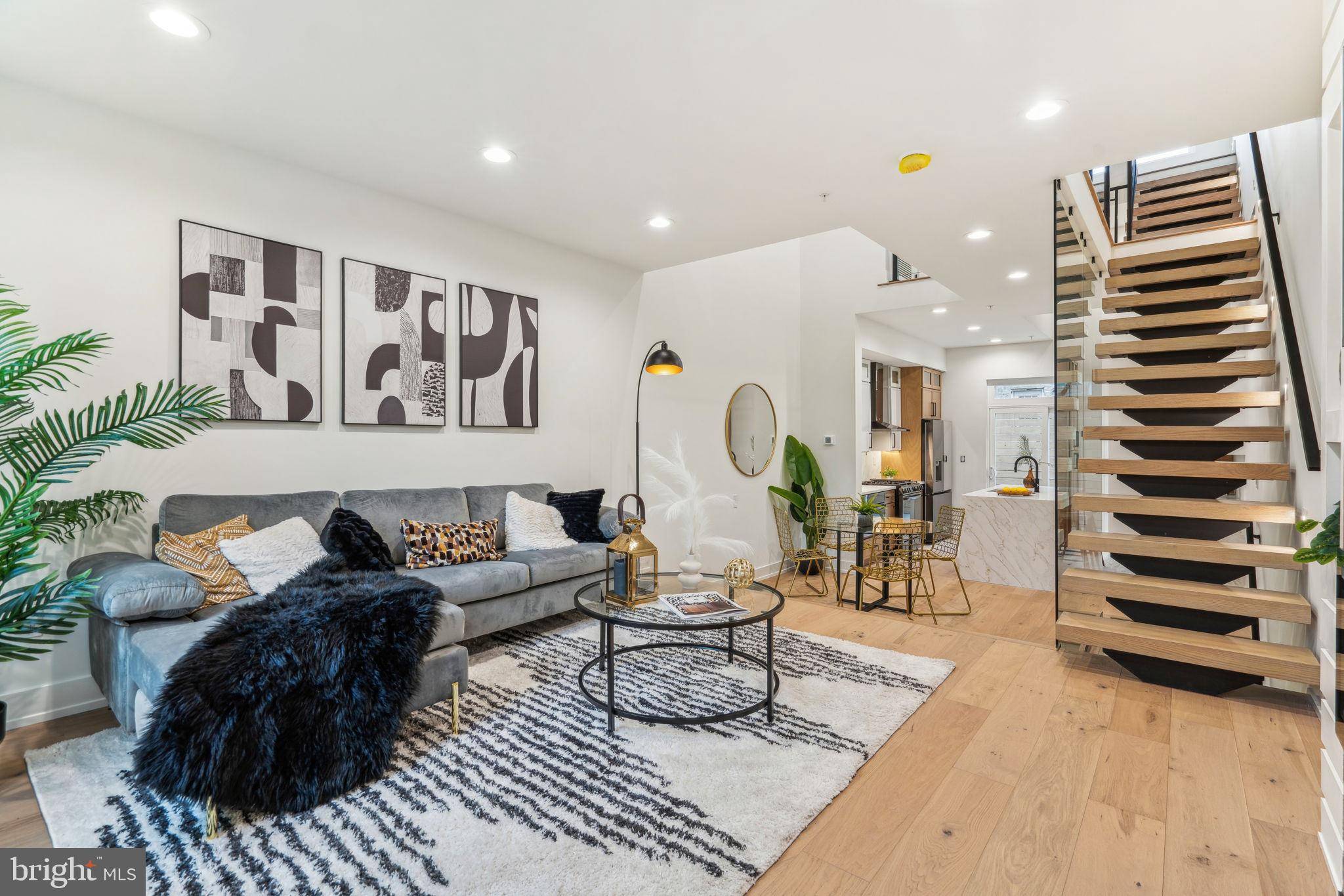 1106 N BODINE ST, Philadelphia, PA 19123
