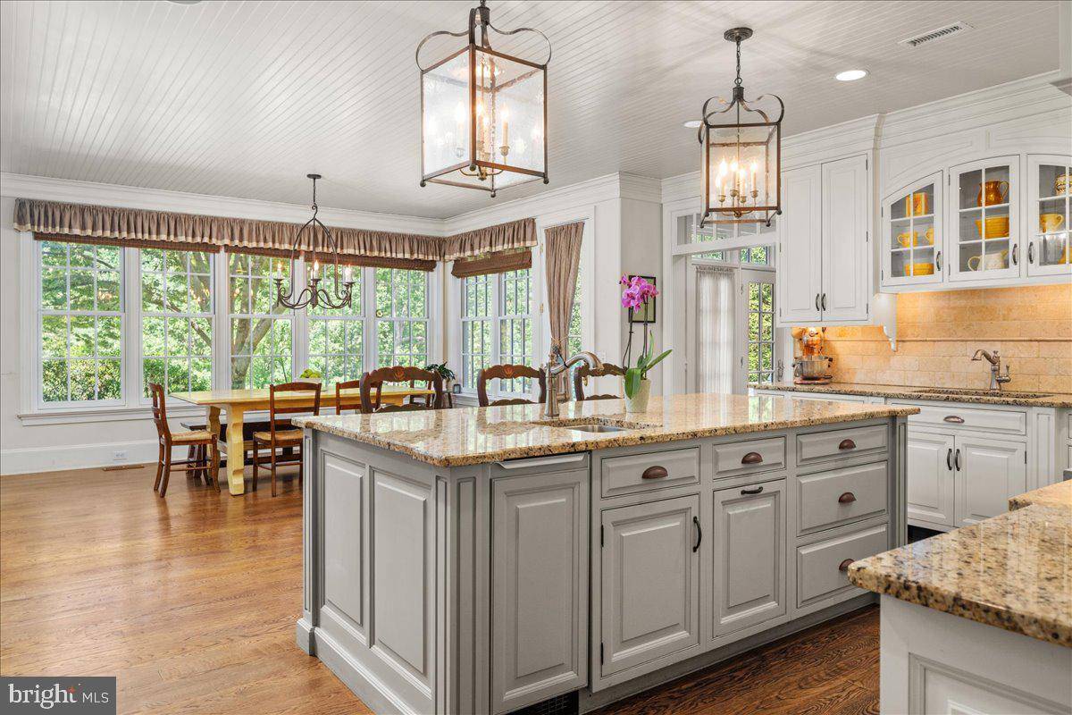 Gladwyne, PA 19035,1325 SUMMER HILL LN