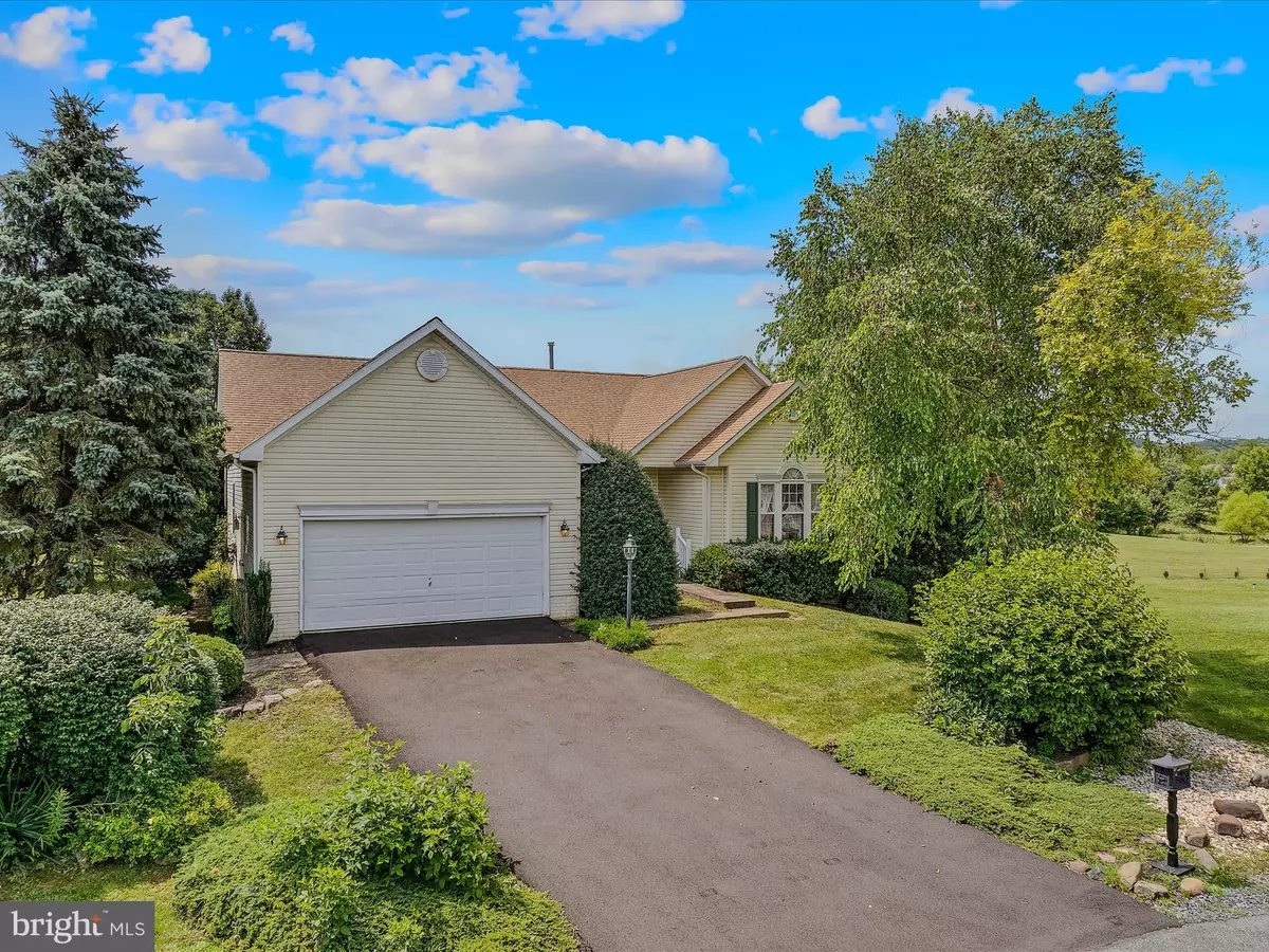 Martinsburg, WV 25405,67 SHOAL CREEK CT.