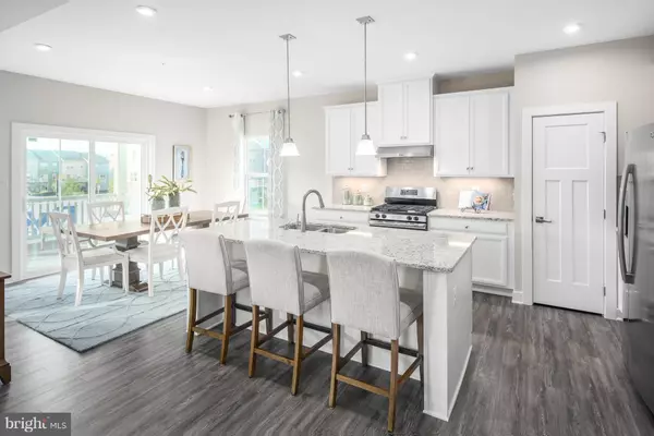 York, PA 17404,3421 FOX POINTE LN