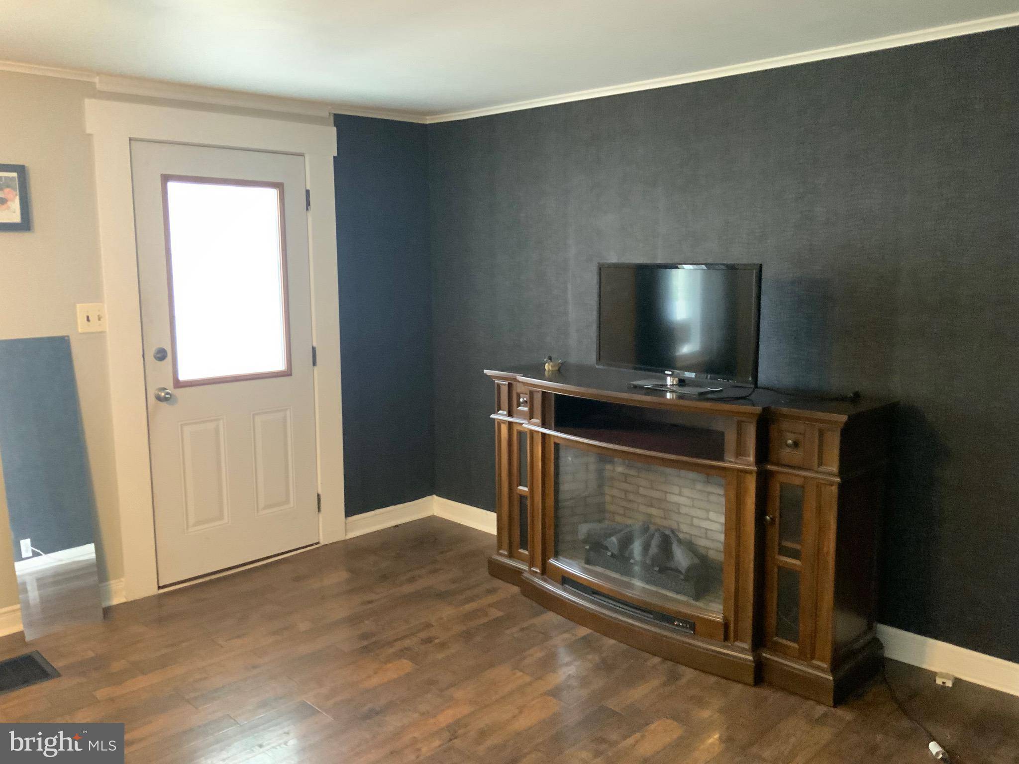 Carlisle, PA 17013,40 E POMFRET ST
