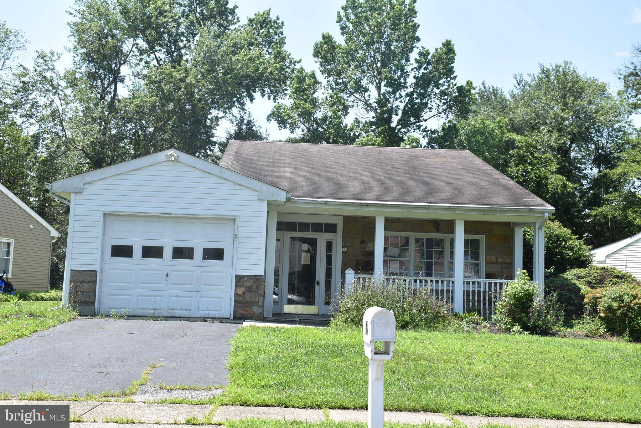 52 SHERWOOD PL, Southampton, NJ 08088