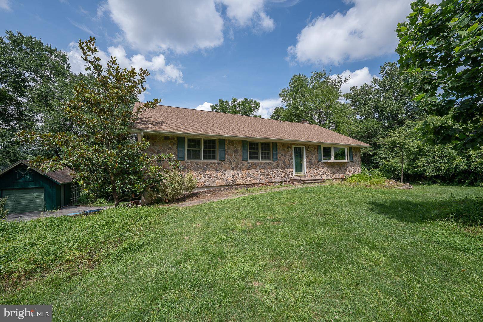 Downingtown, PA 19335,2 MARTINS LN