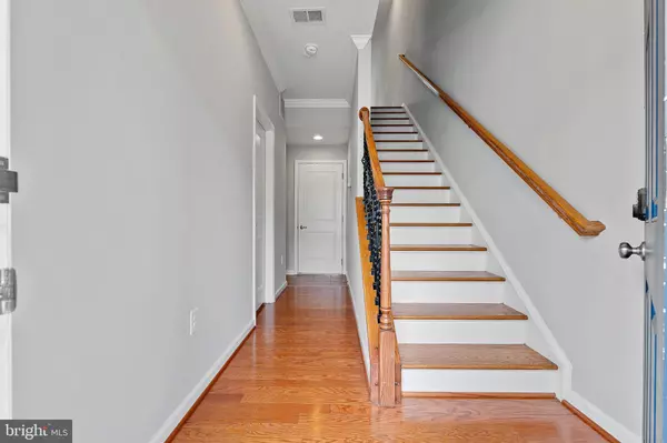 Woodbridge, VA 22191,14611 FEATHERSTONE GATE DR