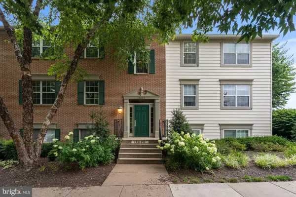 Fairfax, VA 22033,12023 GOLF RIDGE CT #201