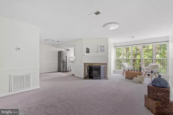 Fairfax, VA 22033,12023 GOLF RIDGE CT #201