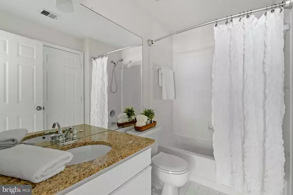 Fairfax, VA 22033,12023 GOLF RIDGE CT #201