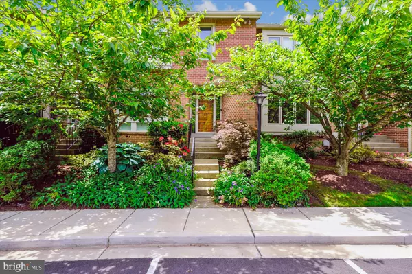 21 VALERIAN CT, Rockville, MD 20852