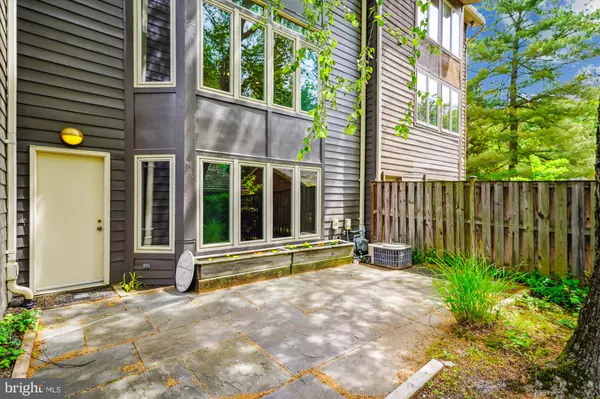 Rockville, MD 20852,21 VALERIAN CT