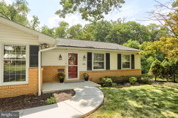 Camp Hill, PA 17011,408 CANDLEWYCK RD
