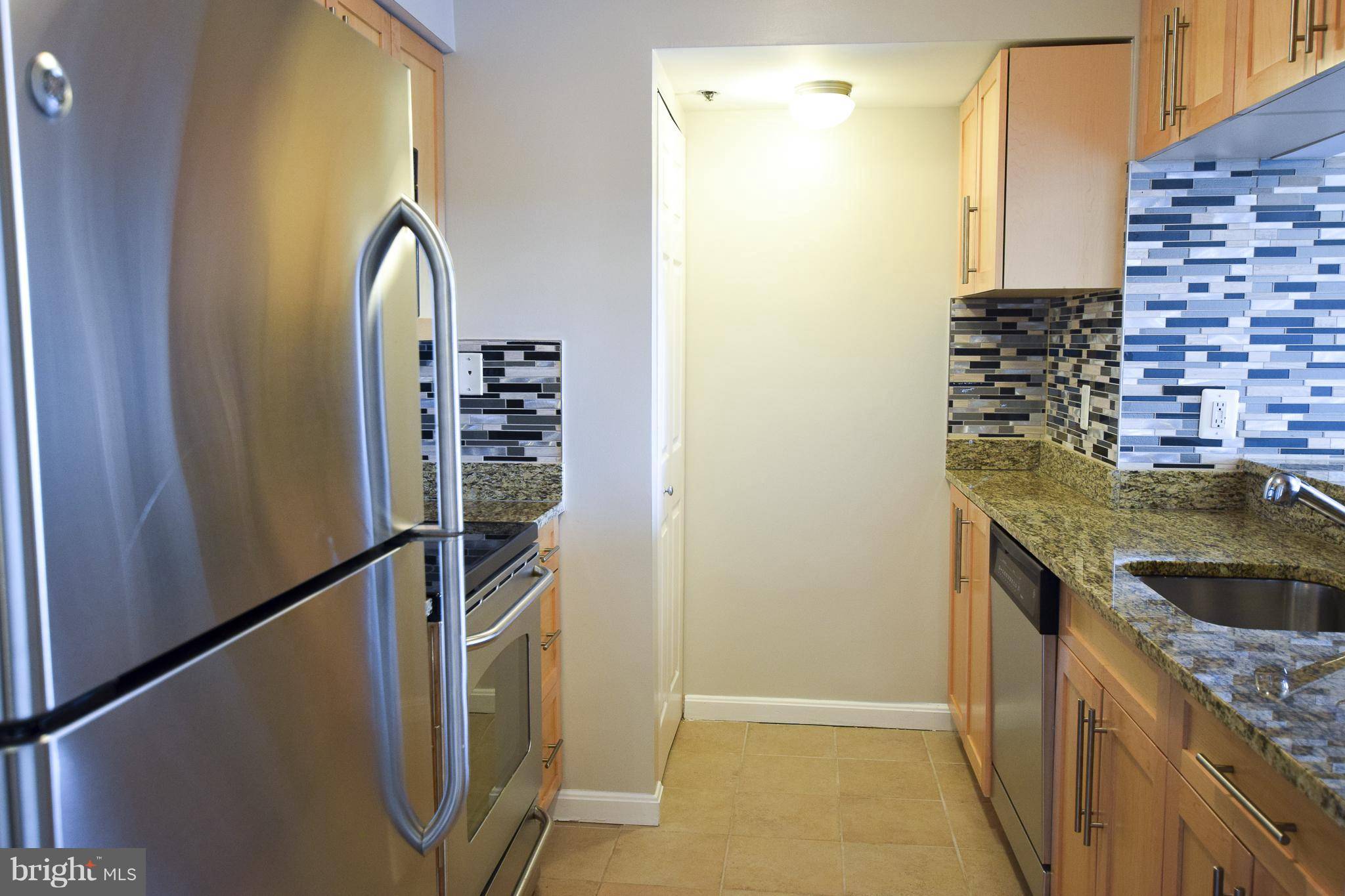 Rockville, MD 20852,10101 GROSVENOR PL #815