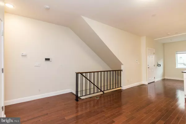 Philadelphia, PA 19125,1802 E HUNTINGDON ST