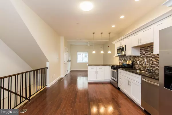 Philadelphia, PA 19125,1802 E HUNTINGDON ST