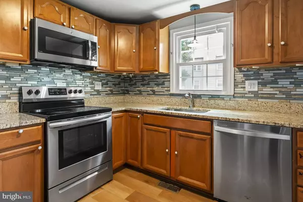 Sterling, VA 20164,1008 TEMPLE CT