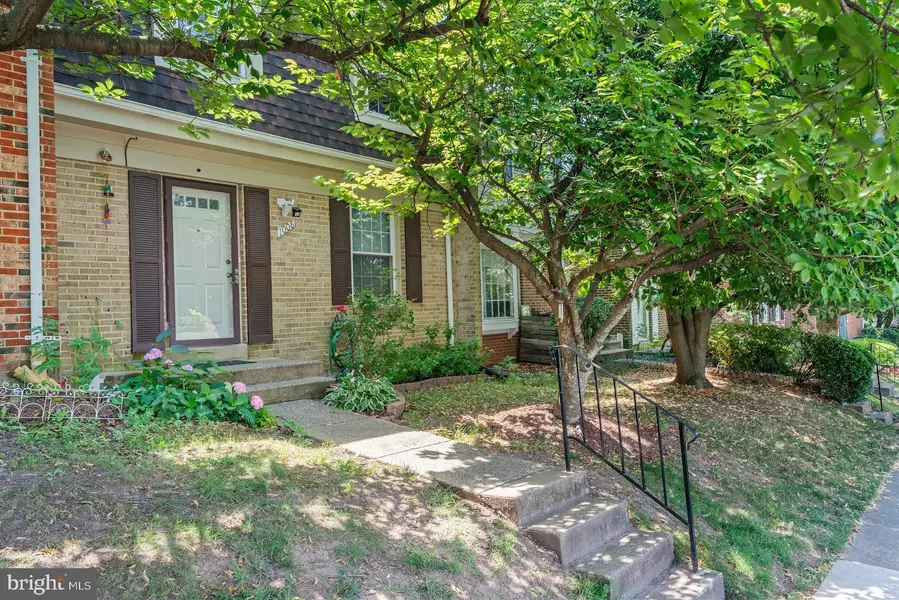 1008 TEMPLE CT, Sterling, VA 20164