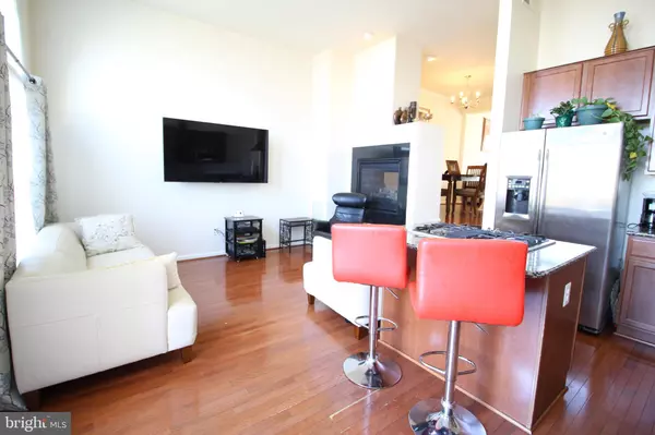 Woodbridge, VA 22191,2432 BATTERY HILL CIR