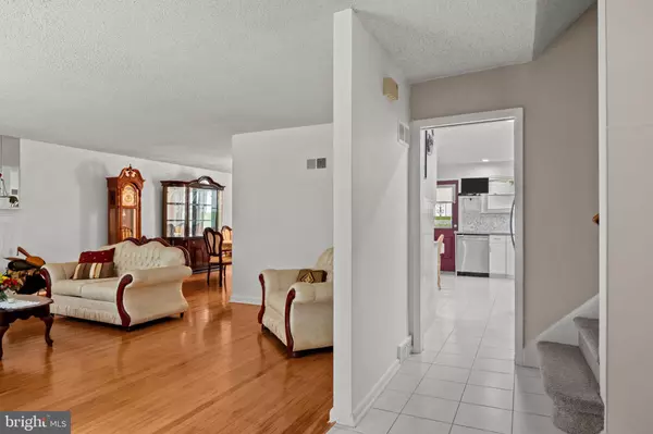 Elkins Park, PA 19027,7608 COVENTRY AVE