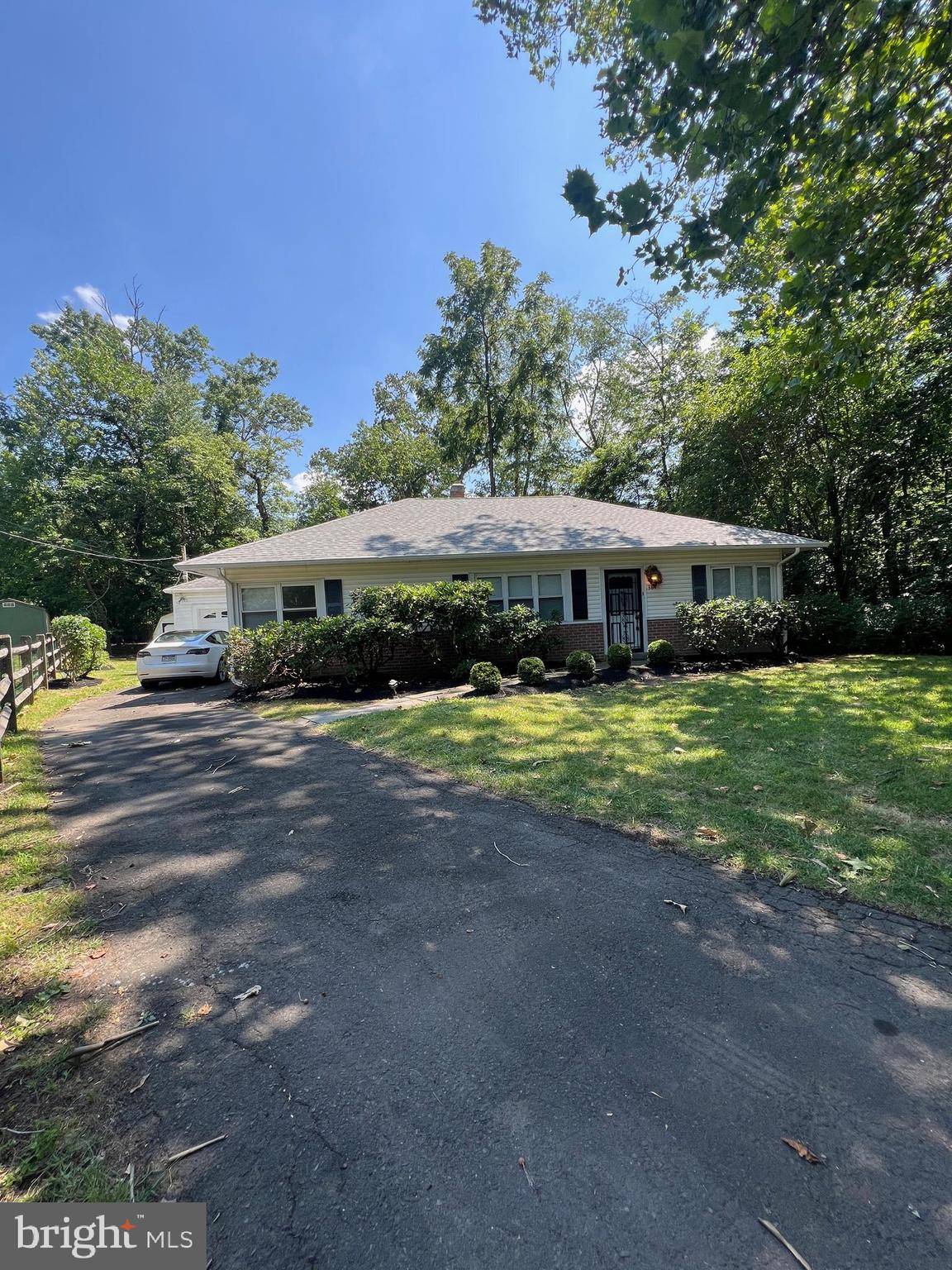 Blue Bell, PA 19422,384 PENLLYN BLUE BELL PIKE