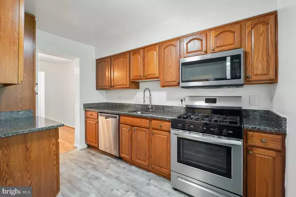 Rockville, MD 20850,838 COLLEGE PKWY #11-838