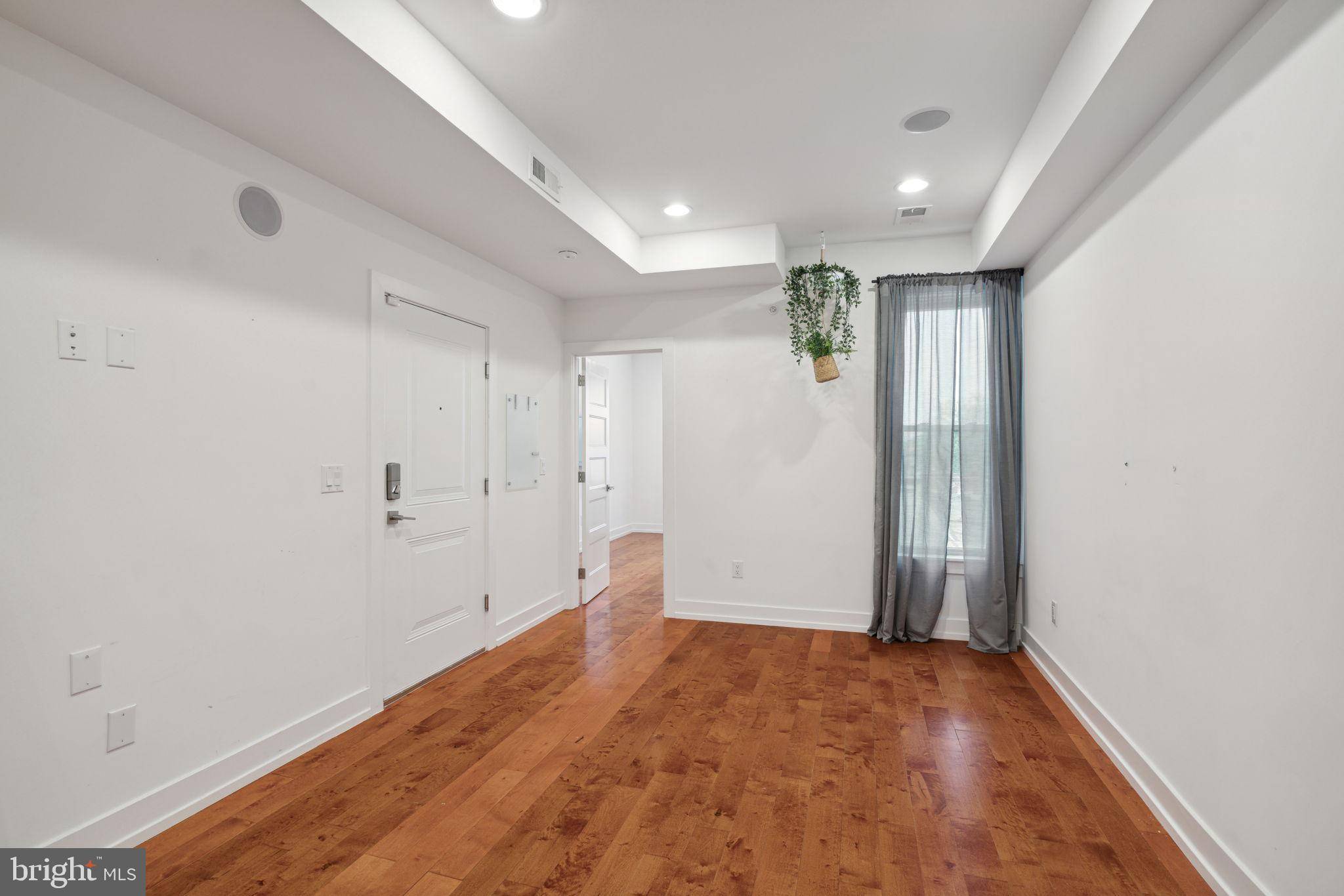 Philadelphia, PA 19133,2513 N FRONT ST #2