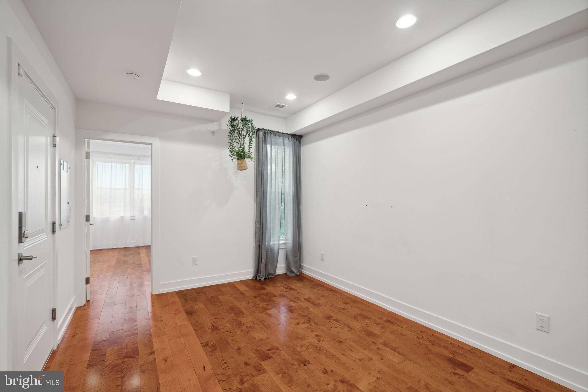 Philadelphia, PA 19133,2513 N FRONT ST #2