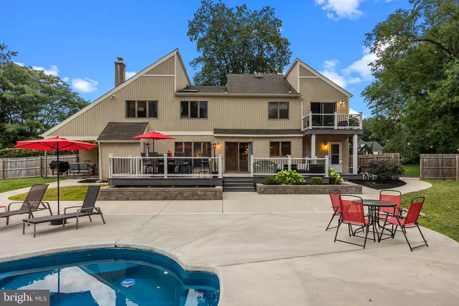 963 HUNT DR, Yardley, PA 19067