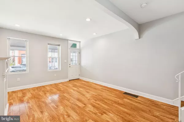 Philadelphia, PA 19104,857 N BROOKLYN ST