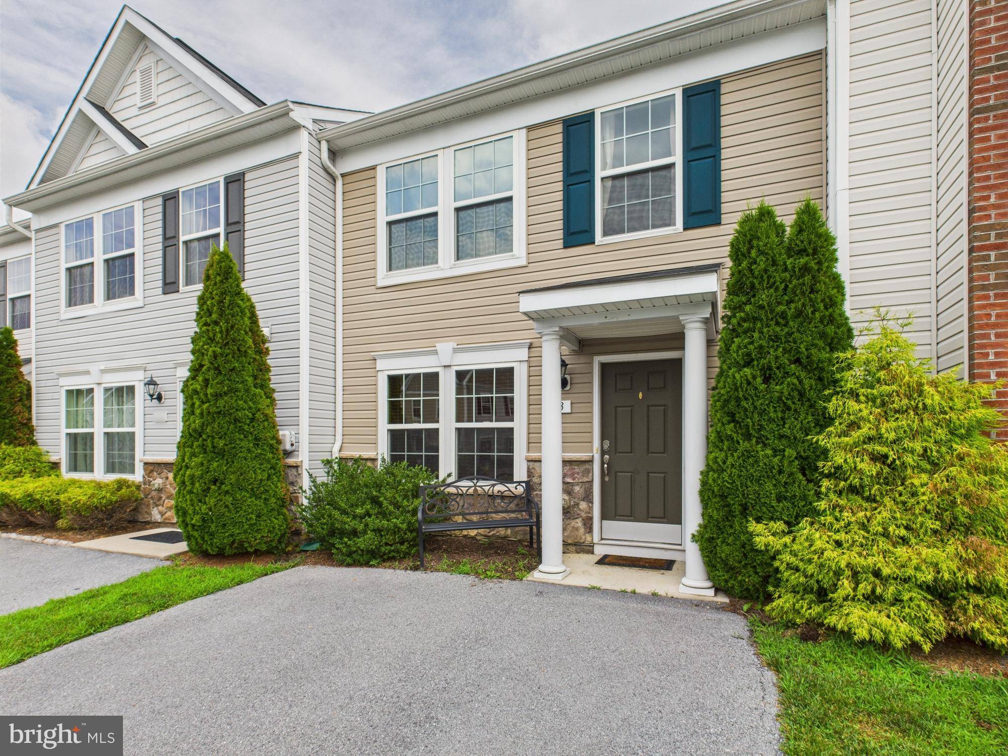Martinsburg, WV 25404,73 TEAKWOOD DR