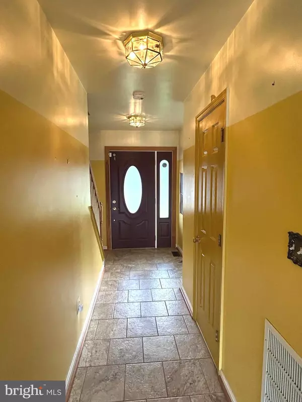 Owings Mills, MD 21117,9514 YELLOW DOLL DR