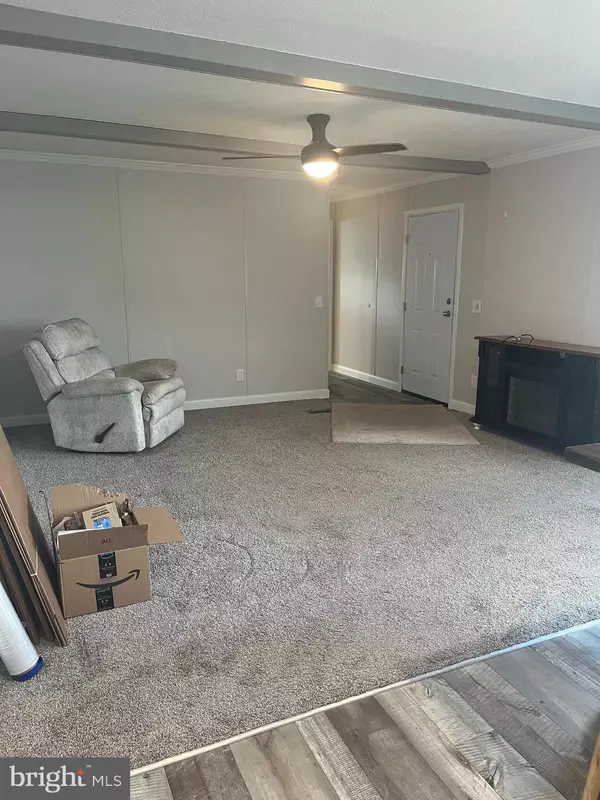 Martinsburg, WV 25401,587 ROYAL CREST DR