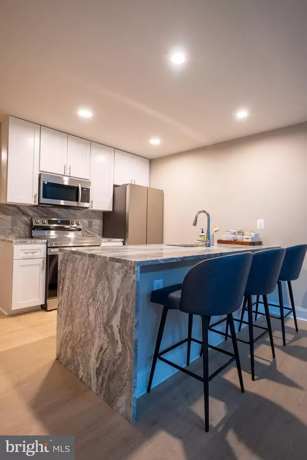 Philadelphia, PA 19103,2301-61 JOHN F KENNEDY BLVD #105