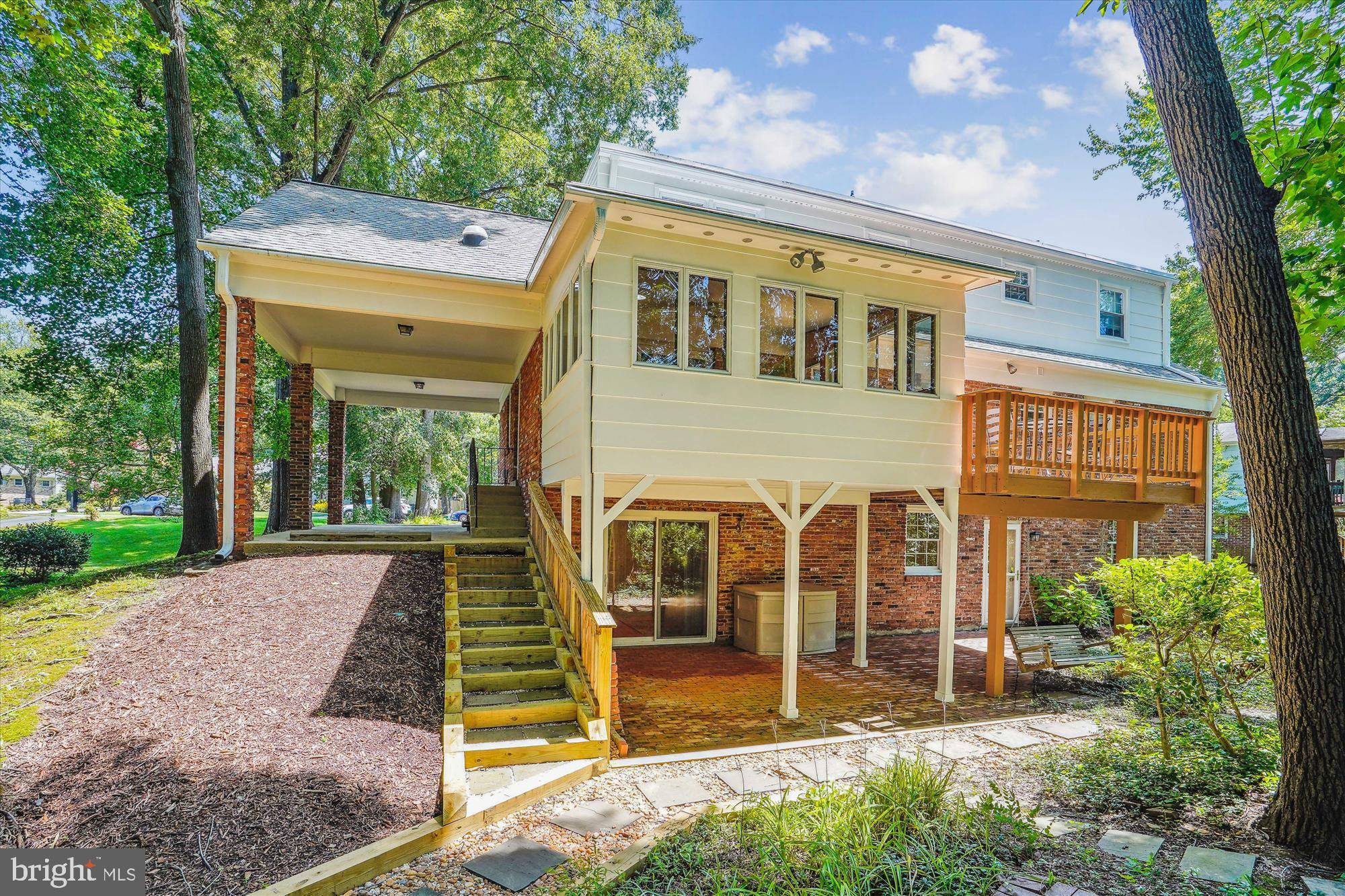 Alexandria, VA 22308,8426 BLAKISTON LN