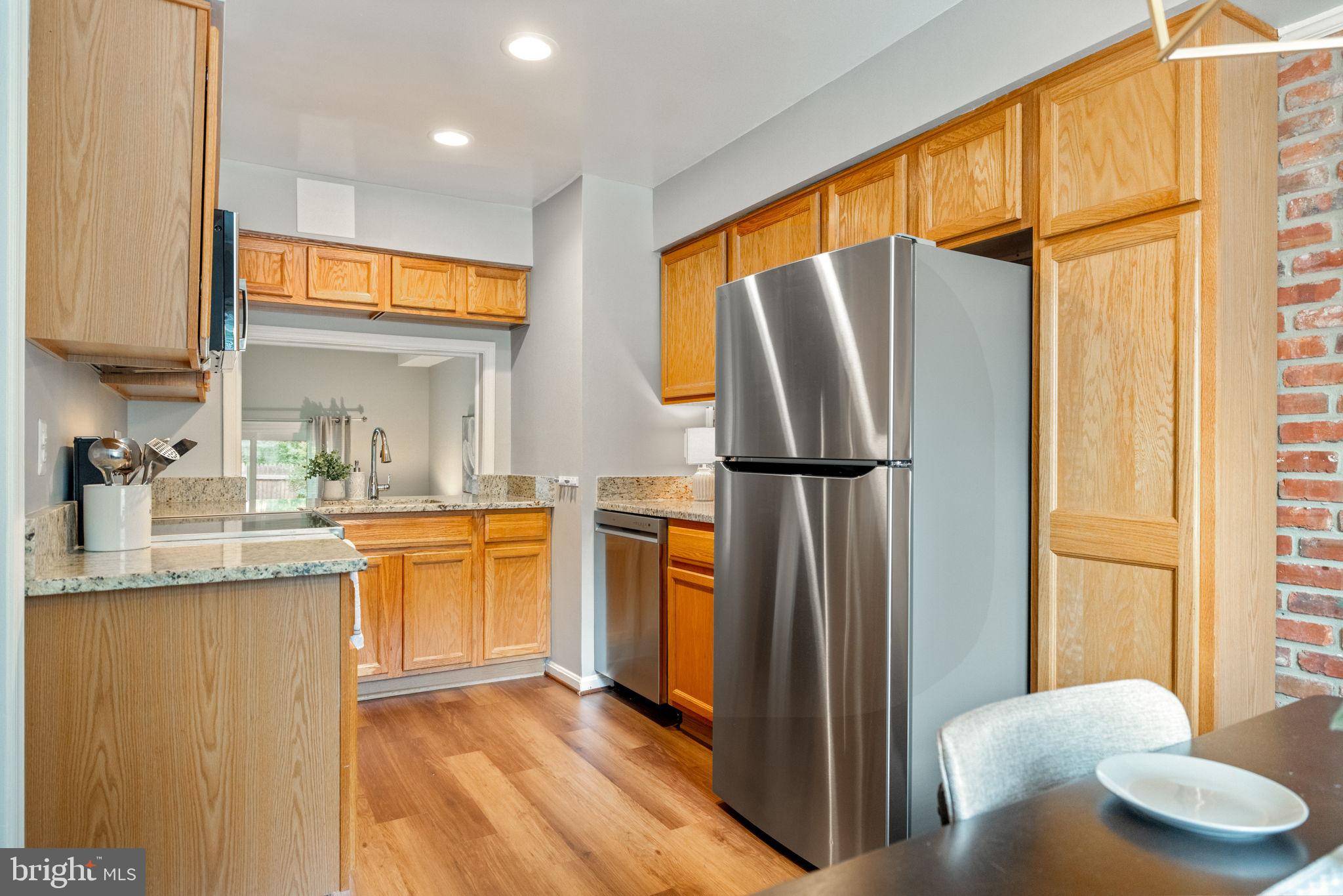 Springfield, VA 22152,8204 TORY RD #136