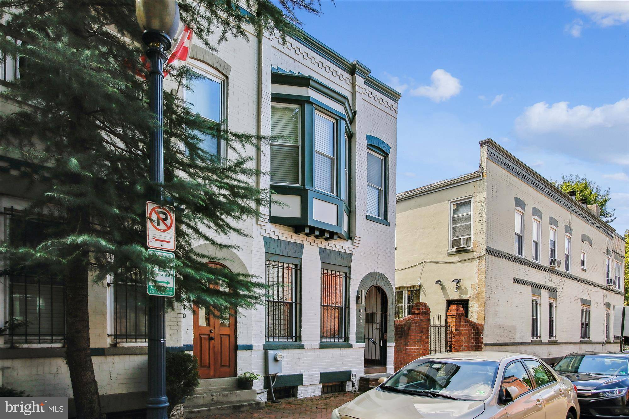 Washington, DC 20002,642 14TH PL NE