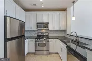 Fairfax, VA 22031,2665 PROSPERITY AVE #416
