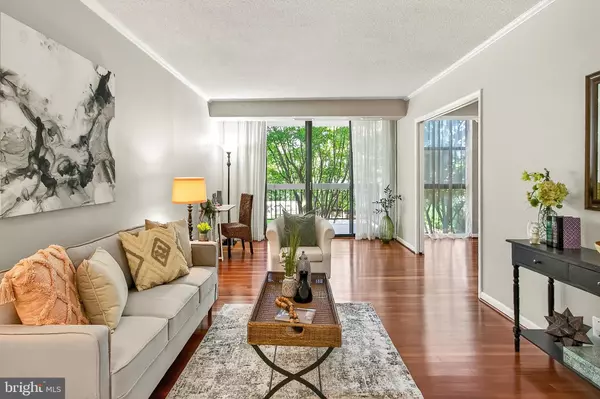 Arlington, VA 22204,1016 S WAYNE ST #101